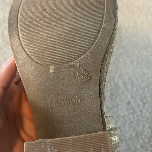 Gold platform sandals size 8 - Picture 7 of 7